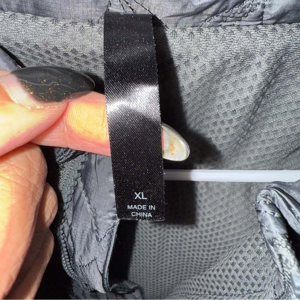 Fabletics pullover pocket puffer jacket - Picture 3 of 7